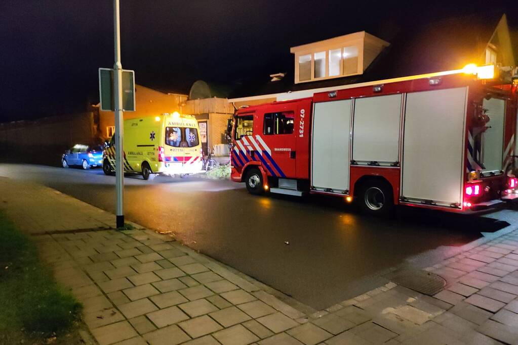 Brandweer doet onderzoek in woning