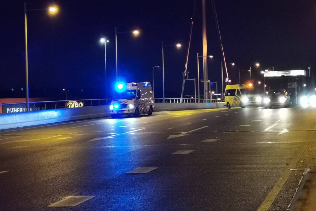 Traumahelikopter landt voor rendez-vous op N781