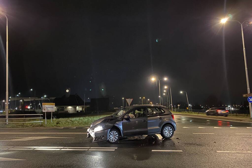 Flinke schade aan personenauto's door ongeval