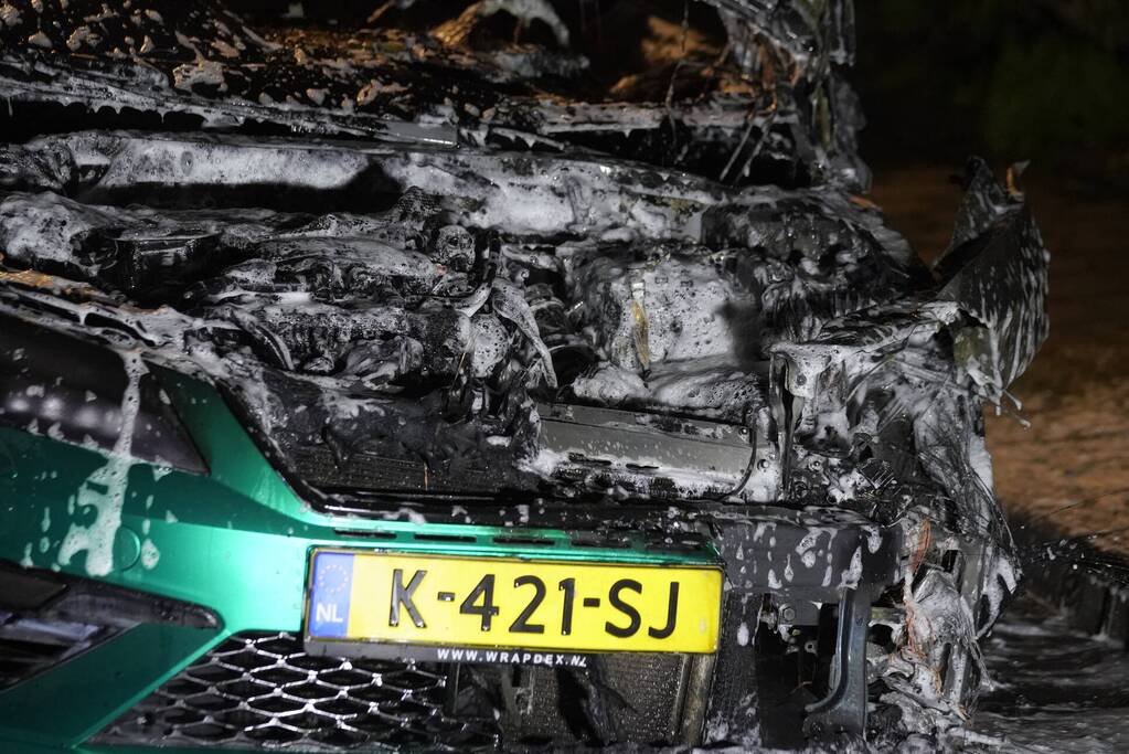 Autobrand in de wijk Korte Akkeren