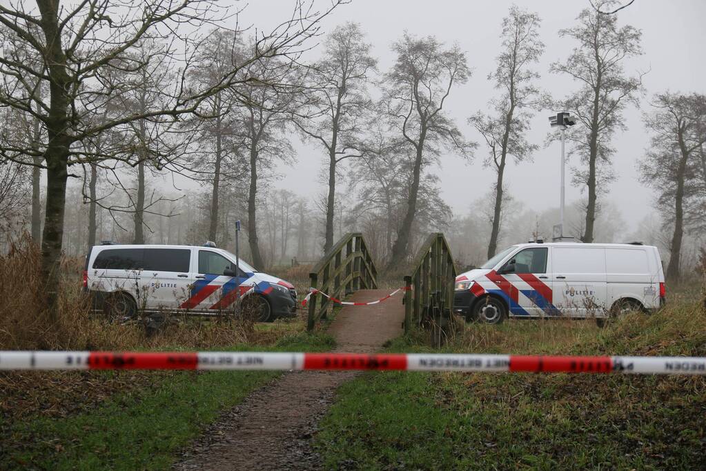 Overleden persoon uit water gehaald