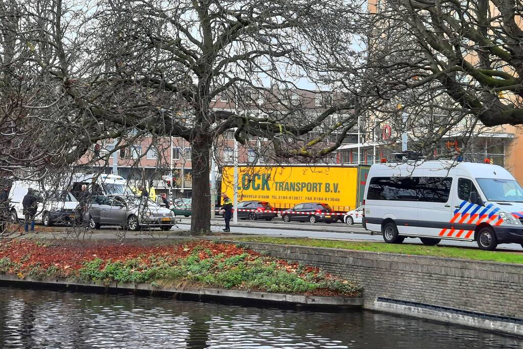 Weg afgesloten door reconstructie in politie-onderzoek
