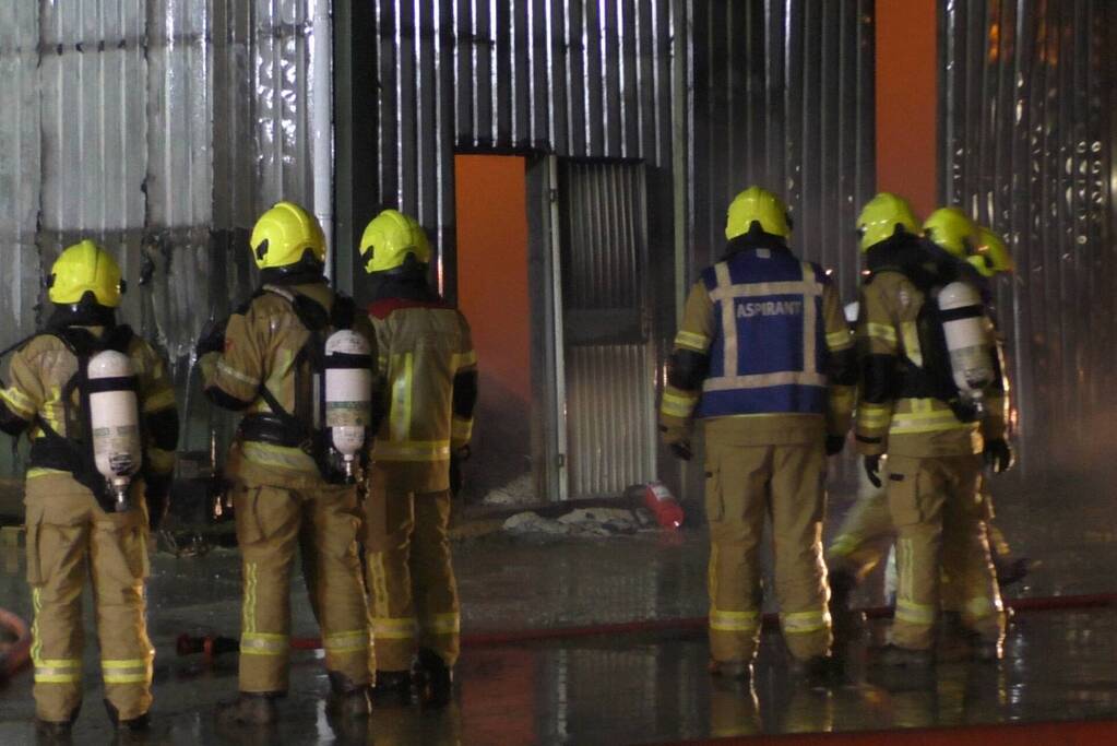 Uitslaande brand in landbouwschuur