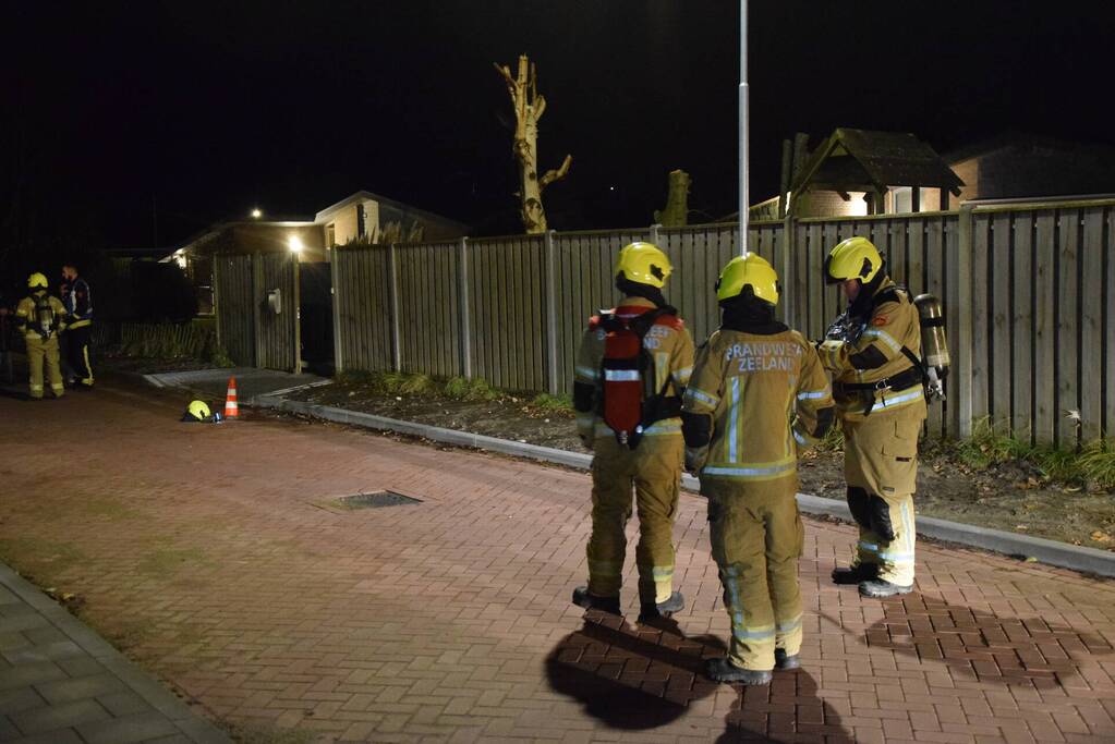 Brandweer sluit straat af door gaslekkage