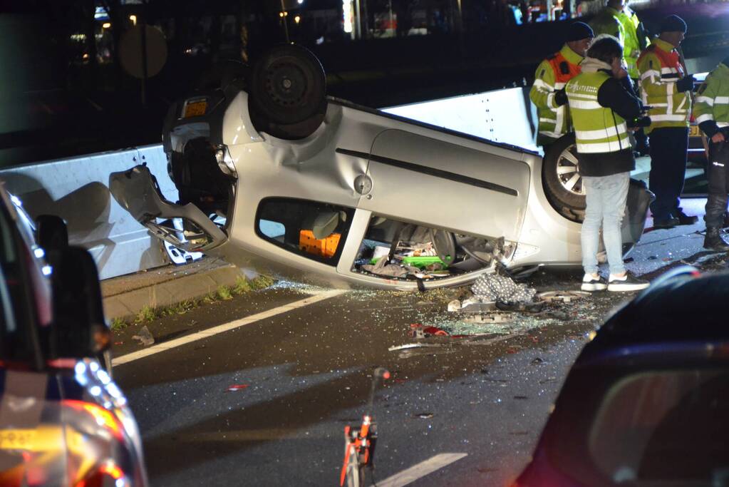 Zes auto's betrokken bij ongeval