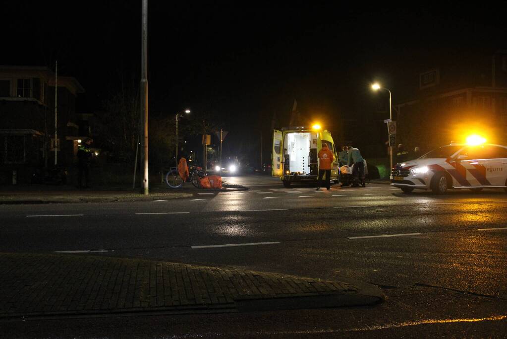 Scooterrijder gaat onderuit en raakt gewond