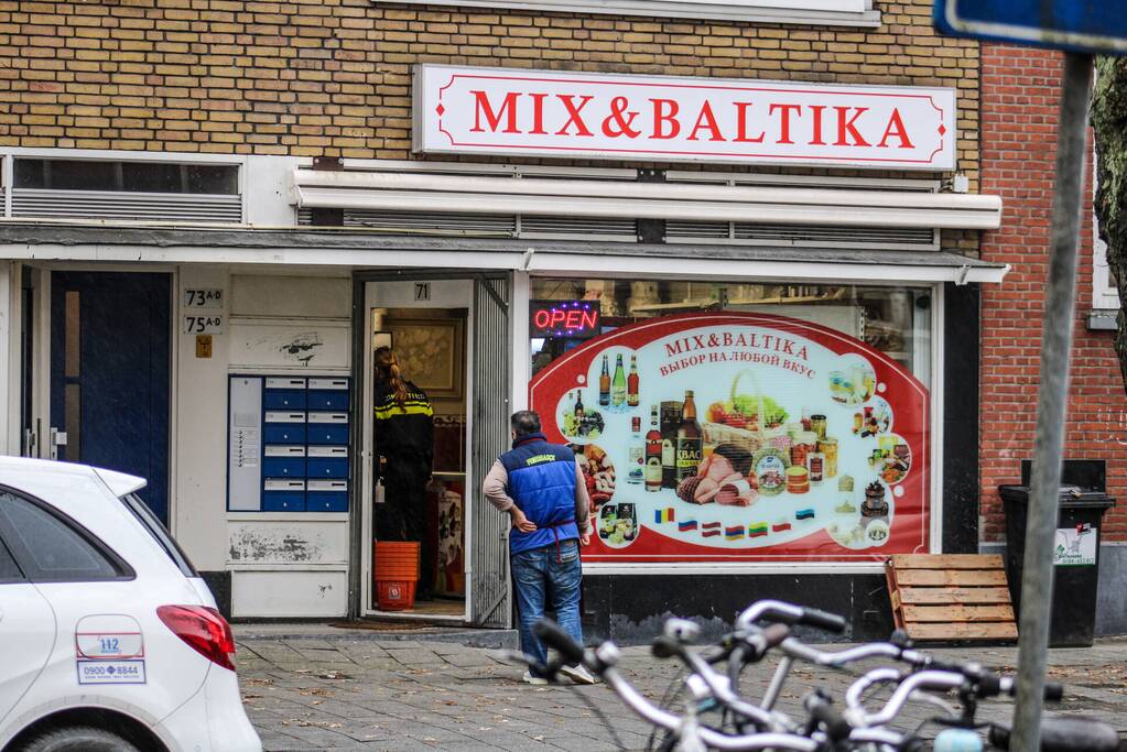 Jongeman gevlucht na overval op supermarkt