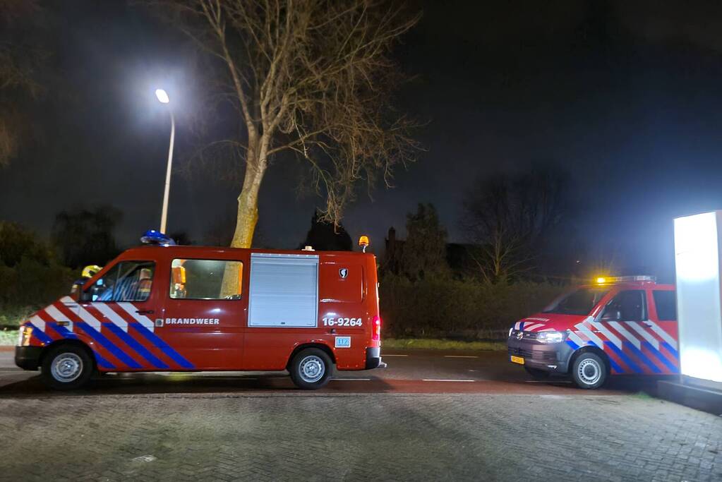 Brand in oven slaat door in schoorsteen
