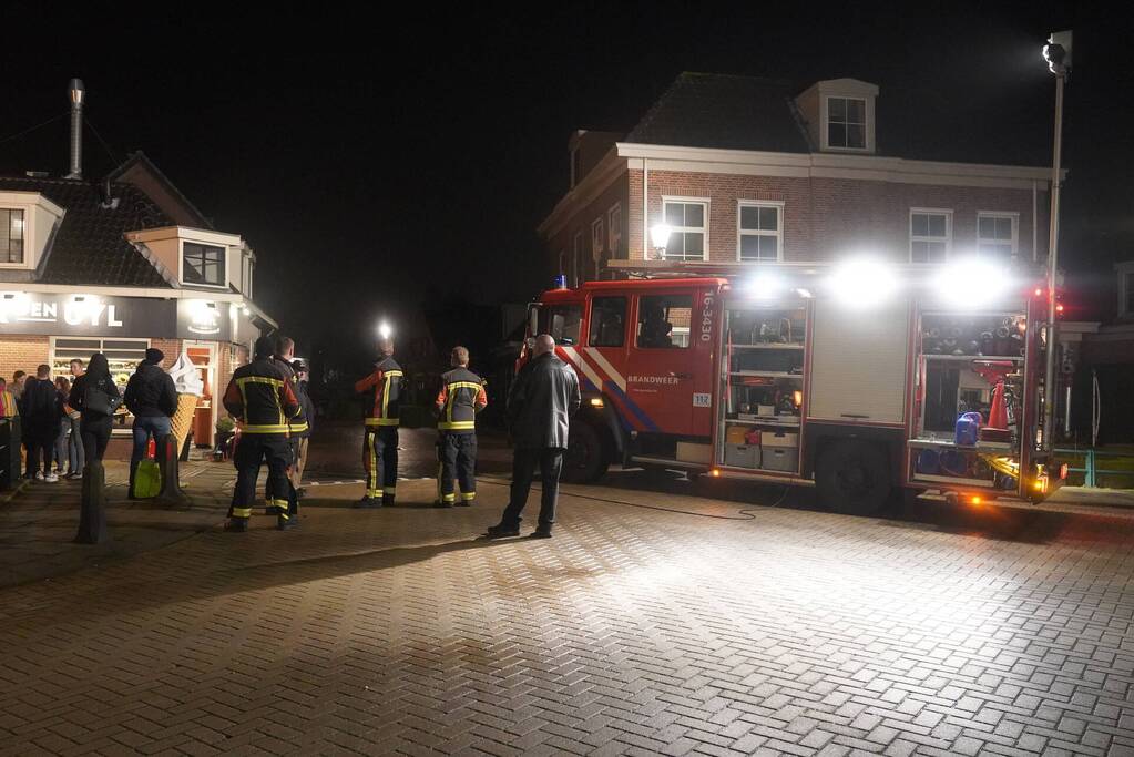 Brand in frituur van snackbar