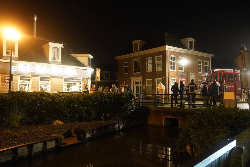 Brand in frituur van snackbar