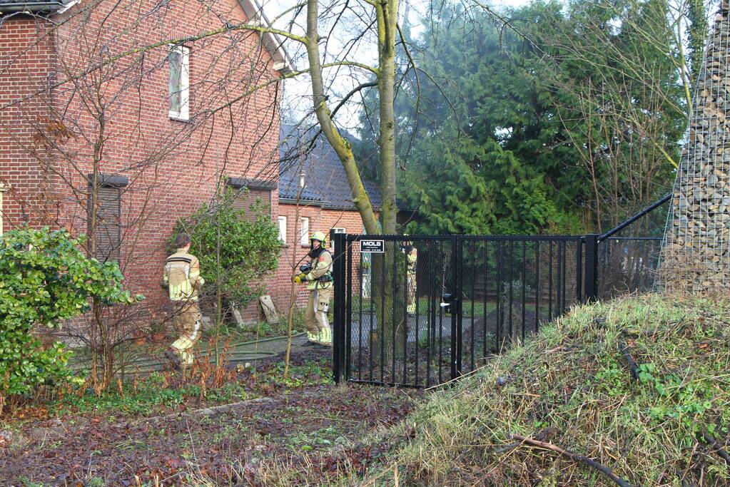 Veel rook bij brand in woning