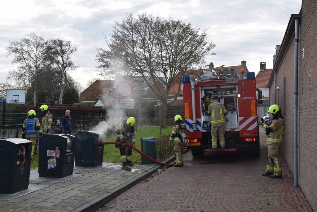 Brand in ondergrondse container