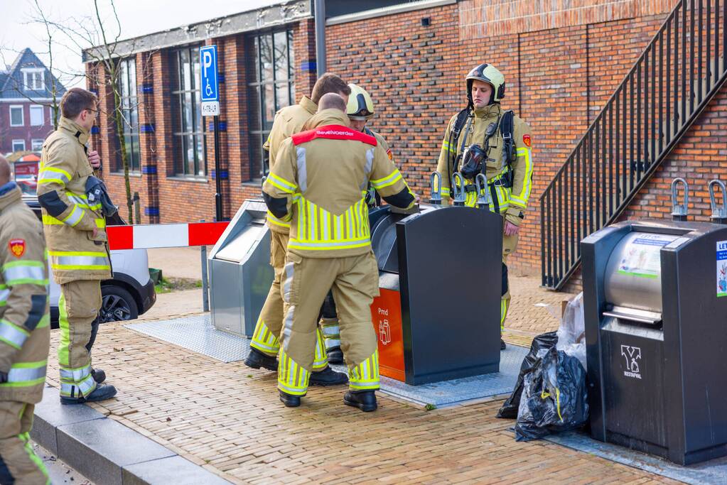 Brand in ondergrondse PMD-container