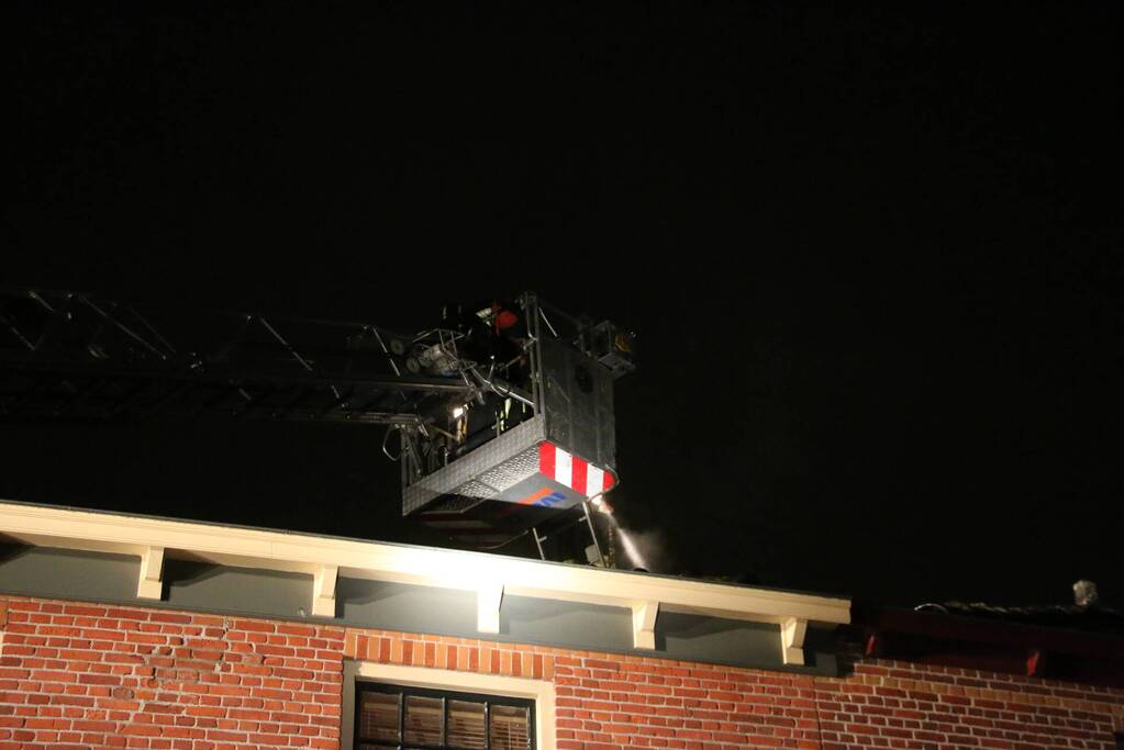 Schoorsteenbrand snel onder controle