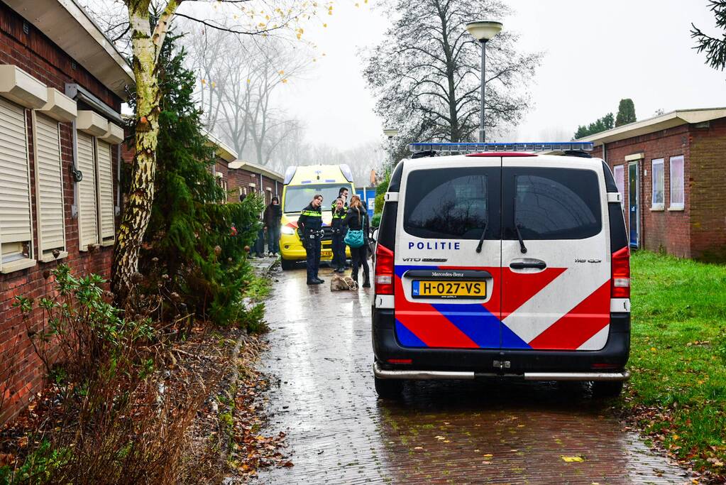 Persoon neergestoken in woning