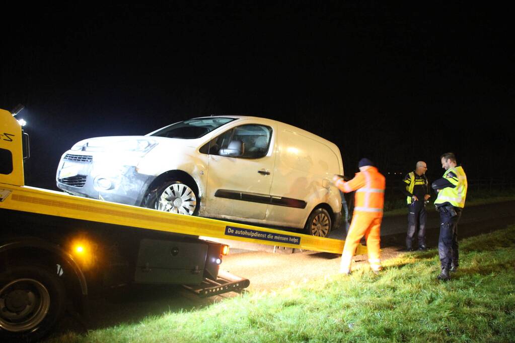 Persoon gewond bij aanrijding tussen twee voertuigen