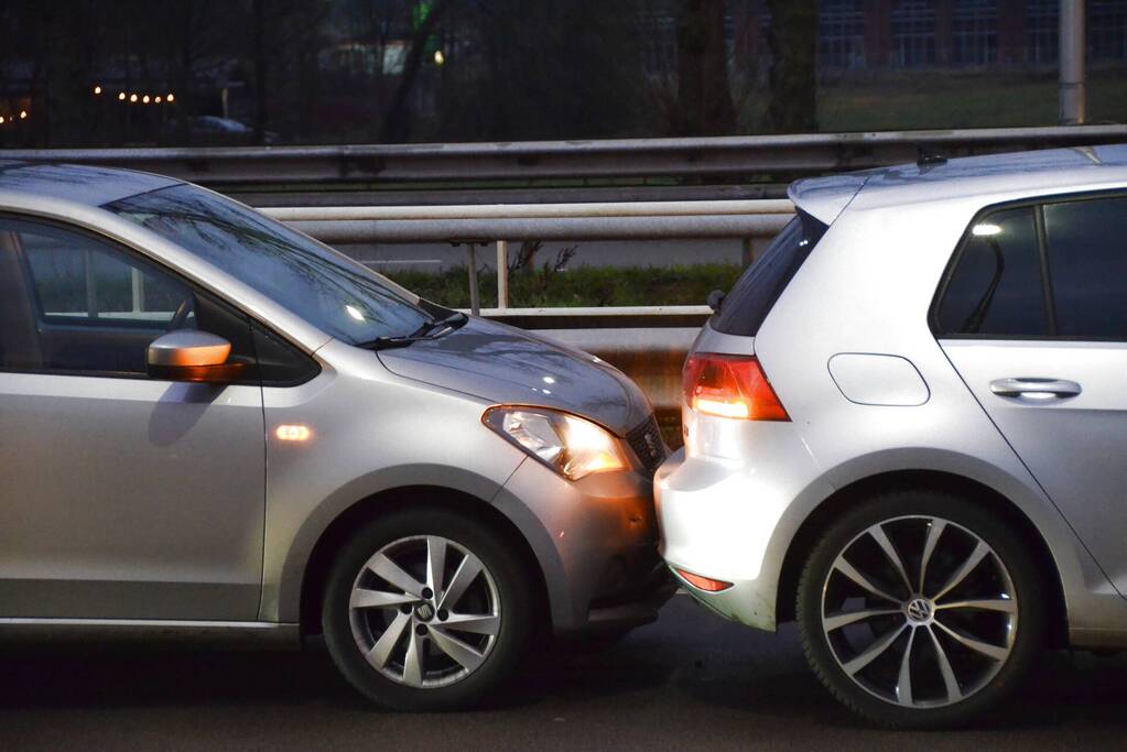 Gewonde bij kop-startbotsing Van Harixmabrug
