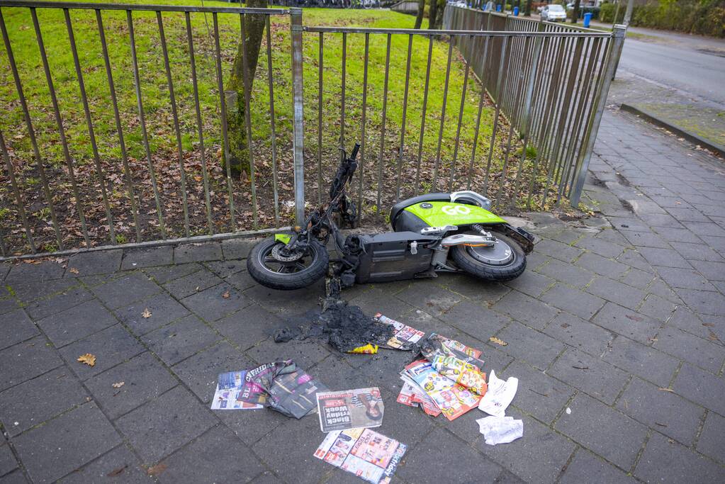 Go Sharing-deelscooter opnieuw in brand gestoken