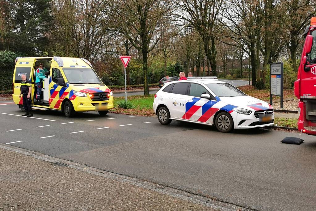 Fietser gewond bij aanrijding met vrachtwagen