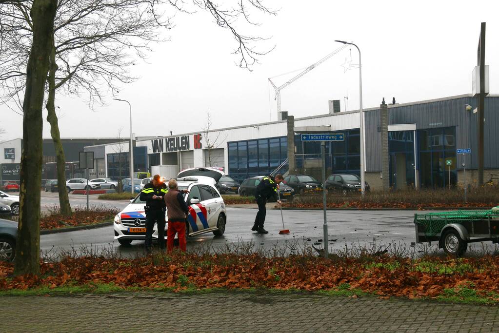Veel schade bij ongeval op kruising