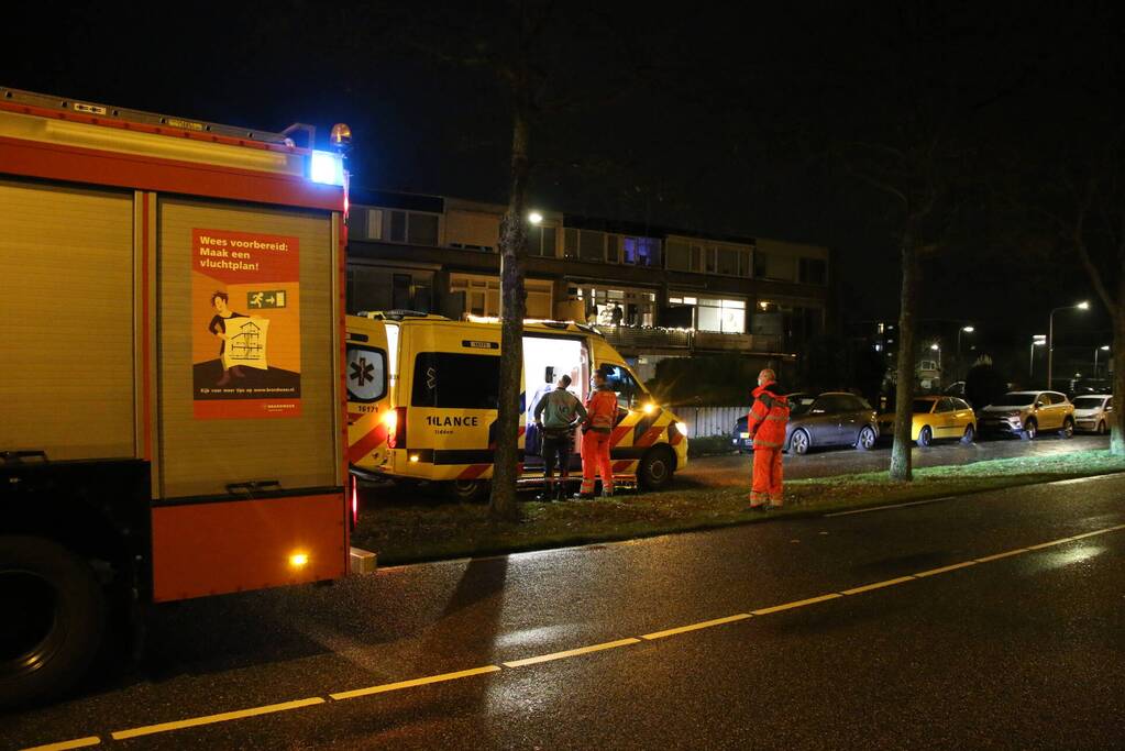 Traumateam assisteert bij incident in woning