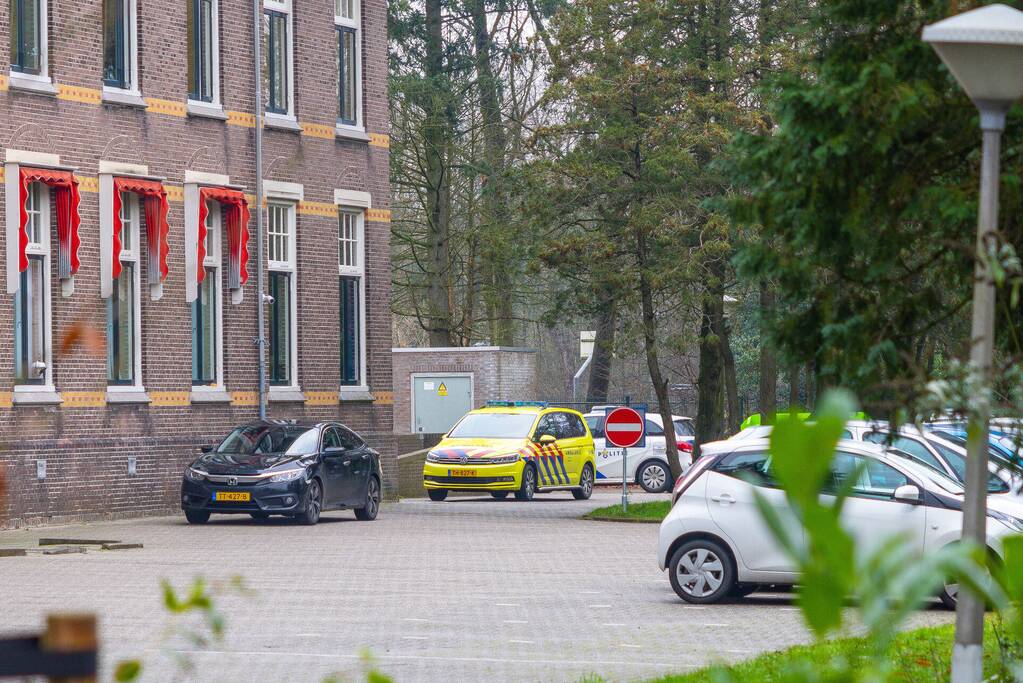 Traumahelikopter landt op terrein Klooster Sint Joseph
