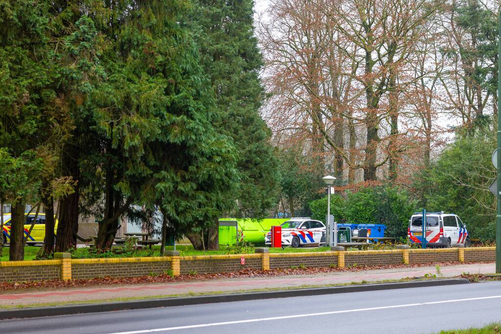 Traumahelikopter landt op terrein Klooster Sint Joseph