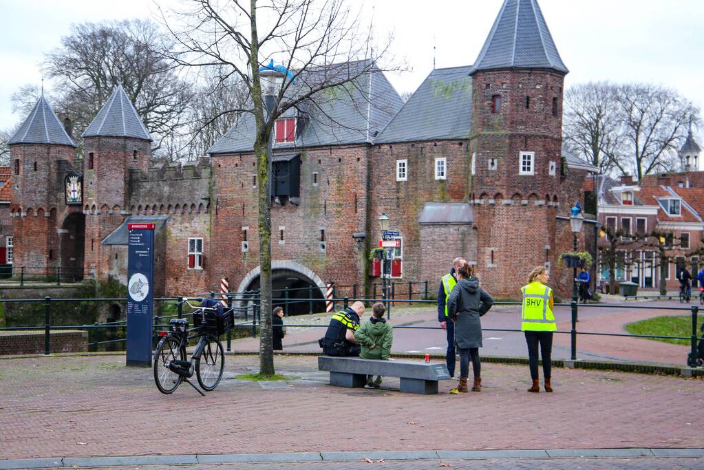 Jongeman op fiets gewond na verkeersongeval