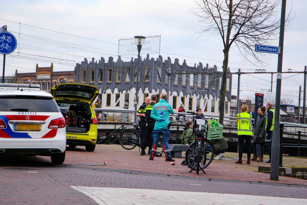 Jongeman op fiets gewond na verkeersongeval