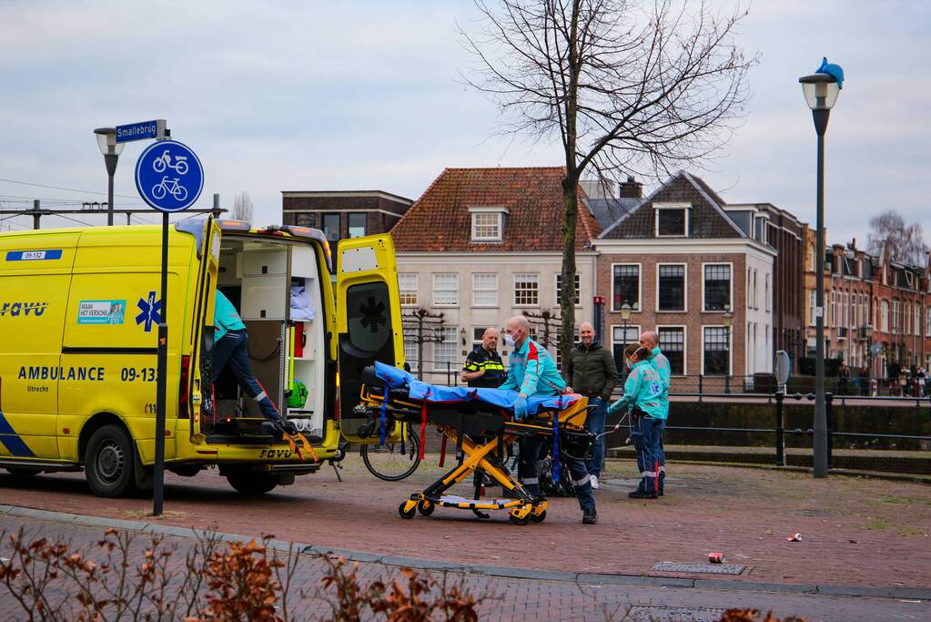 Jongeman op fiets gewond na verkeersongeval
