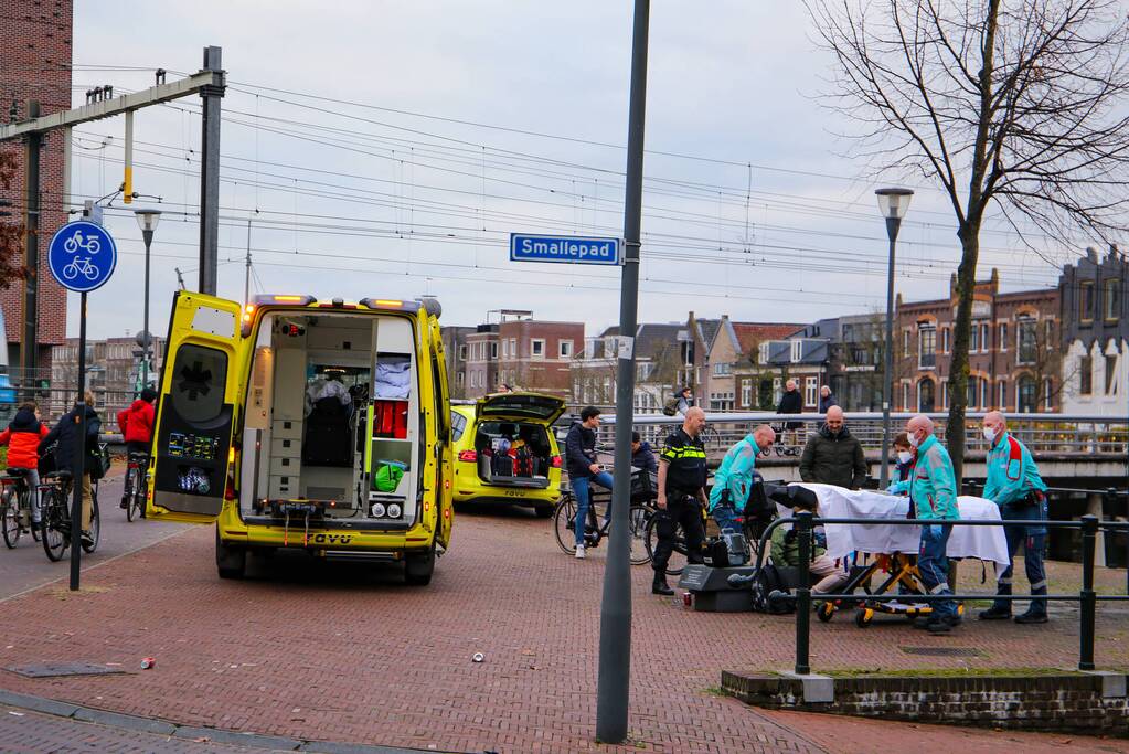 Jongeman op fiets gewond na verkeersongeval