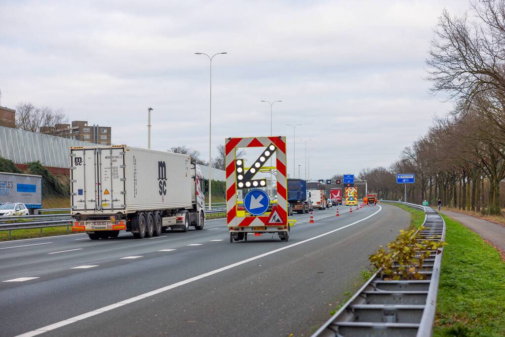 Lange files vanwege aanrijding op snelweg