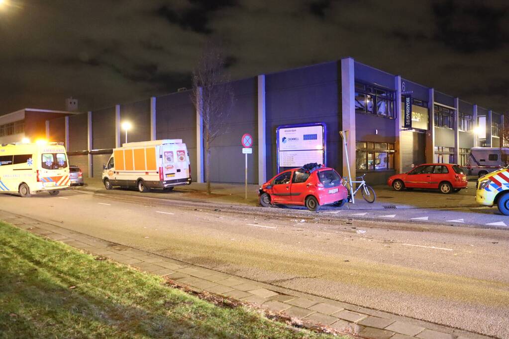 Auto gecrasht na ongeval