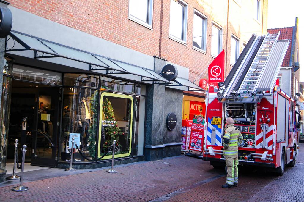 Brand in winkelpand van kledingzaak Jac Hensen