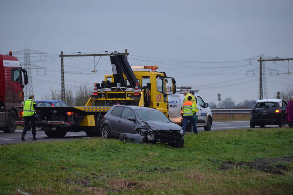 Flinke schade bij aanrijding tussen auto's