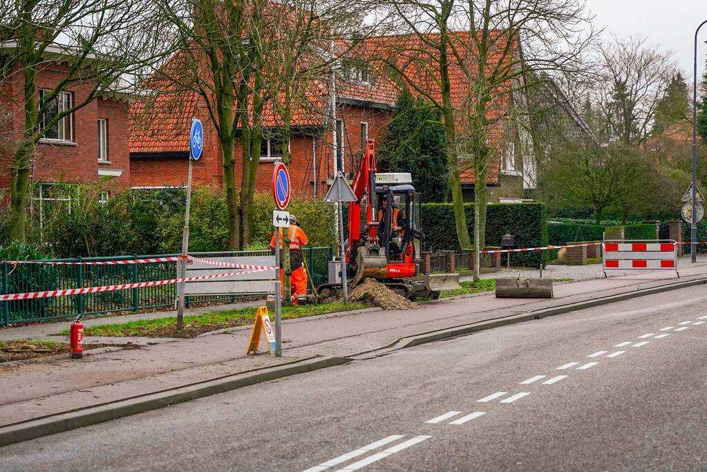 Gasleiding geraakt bij graafwerkzaamheden