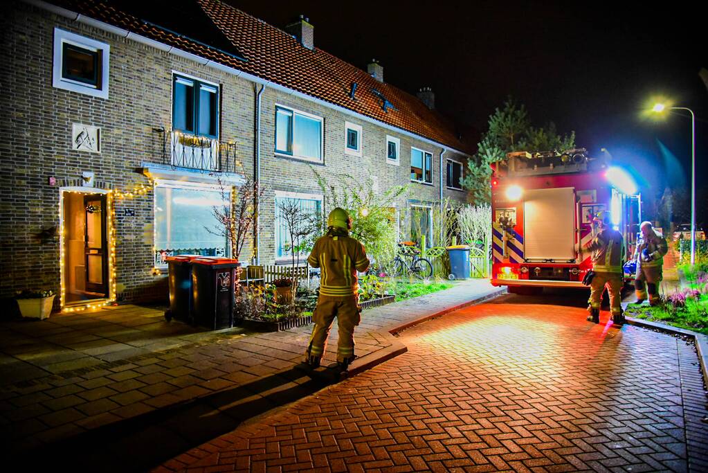 Rookontwikkeling in woning door kerststukje