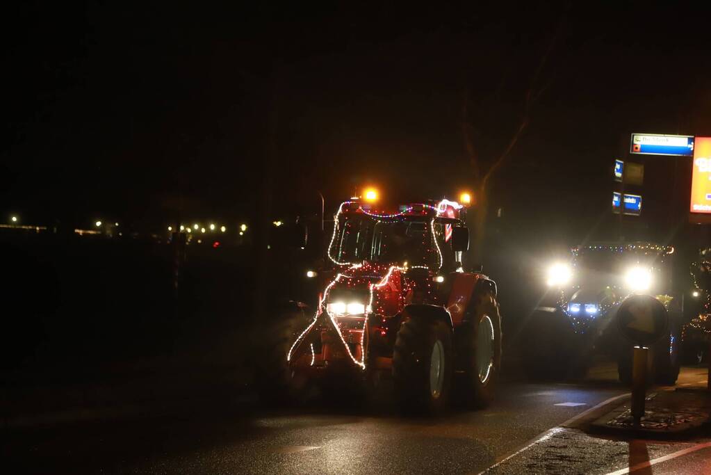 Honderden boeren maken ronde door Gooi en Vechtstreek