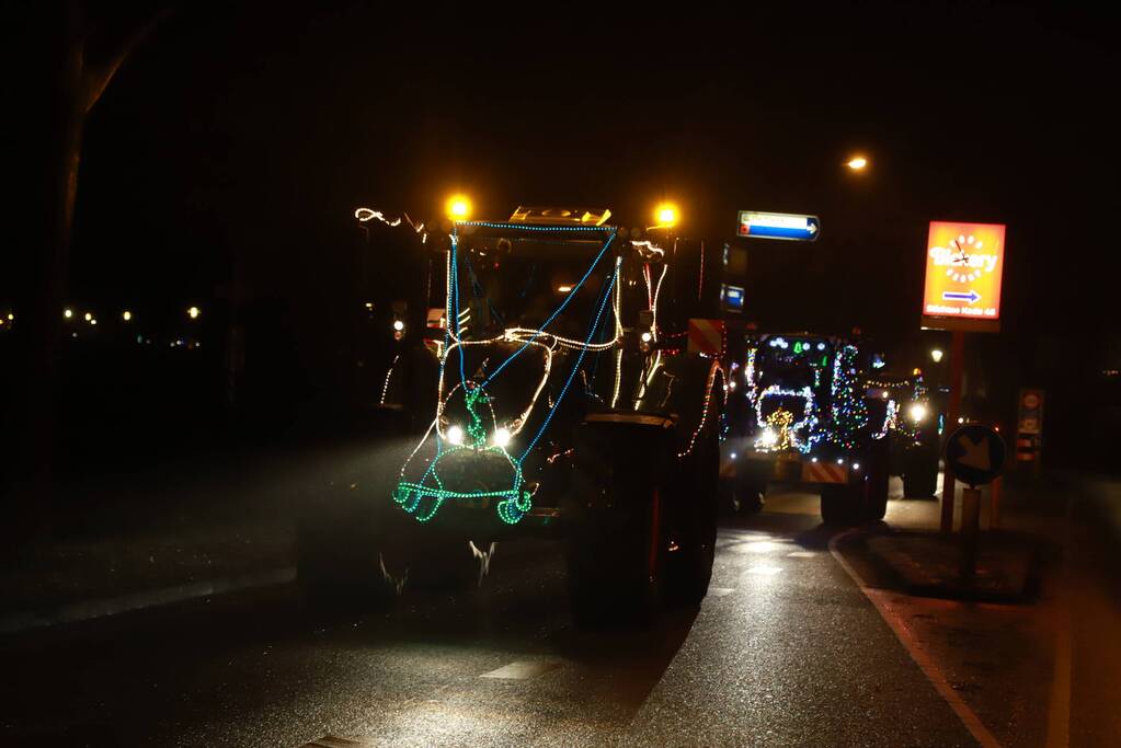 Honderden boeren maken ronde door Gooi en Vechtstreek