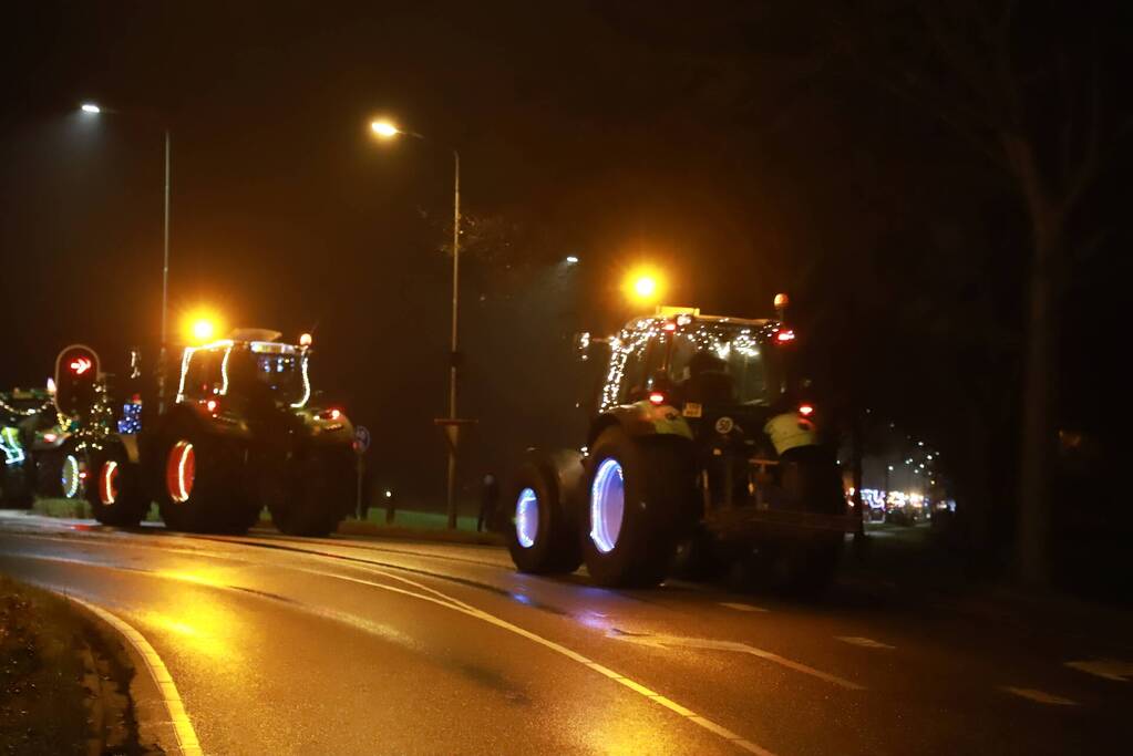 Honderden boeren maken ronde door Gooi en Vechtstreek