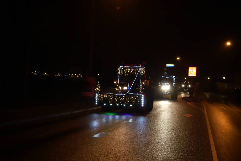 Honderden boeren maken ronde door Gooi en Vechtstreek