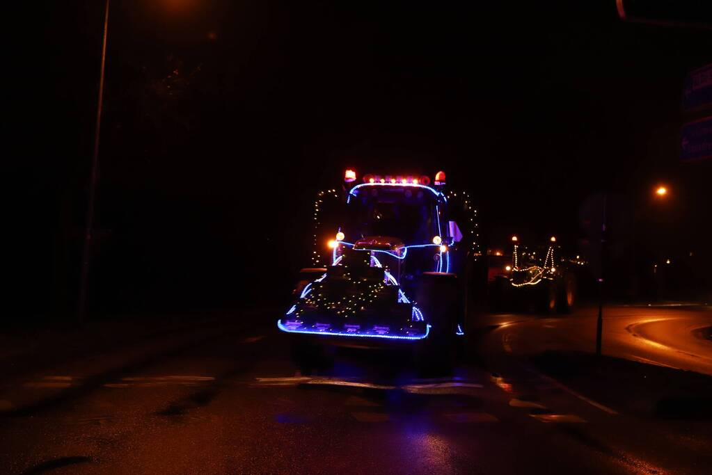 Honderden boeren maken ronde door Gooi en Vechtstreek