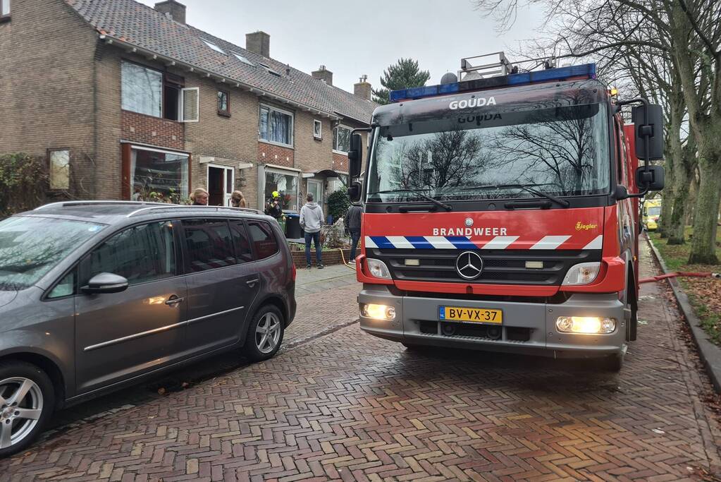 Persoon gewond na brand in woning