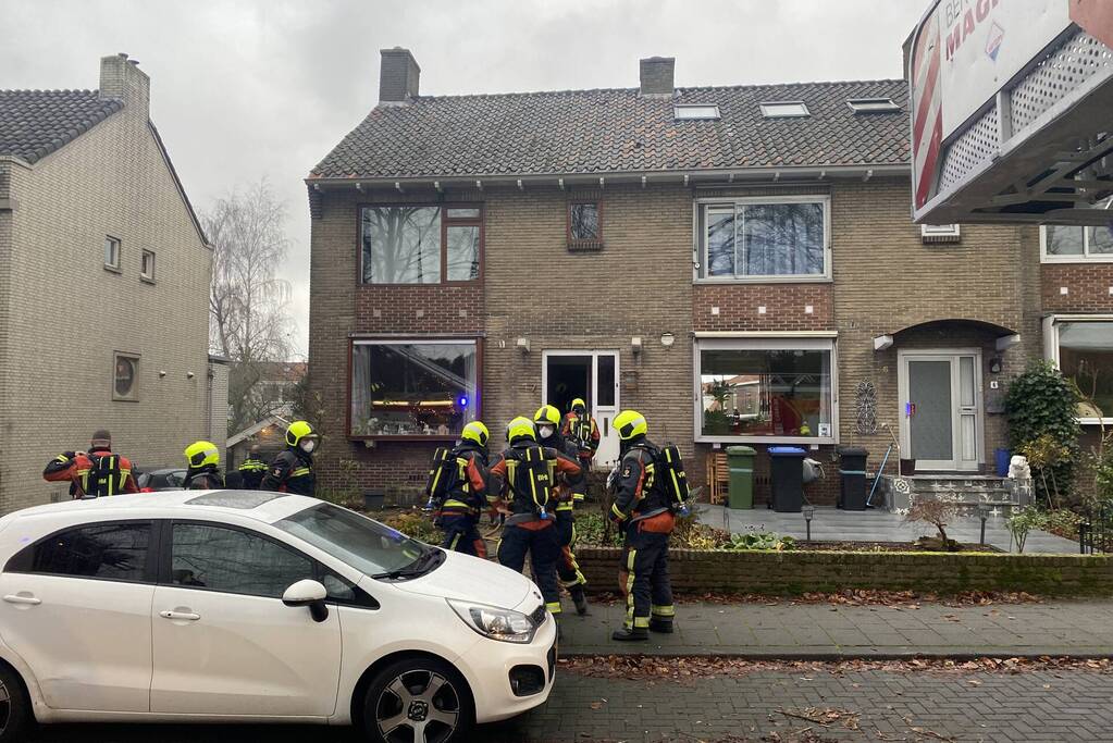 Persoon gewond na brand in woning