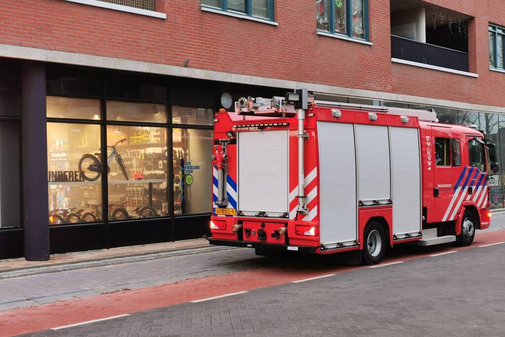 Mistgenerator gaat af in fietsenwinkel Trek Bicycle