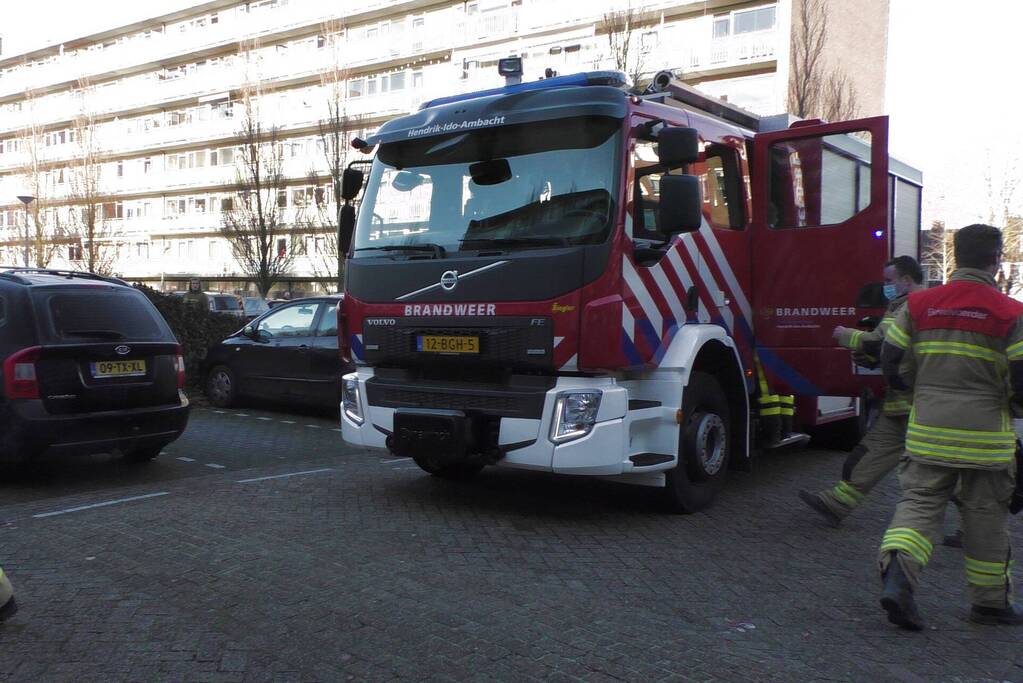 Traumahelikopter landt na brand in woning