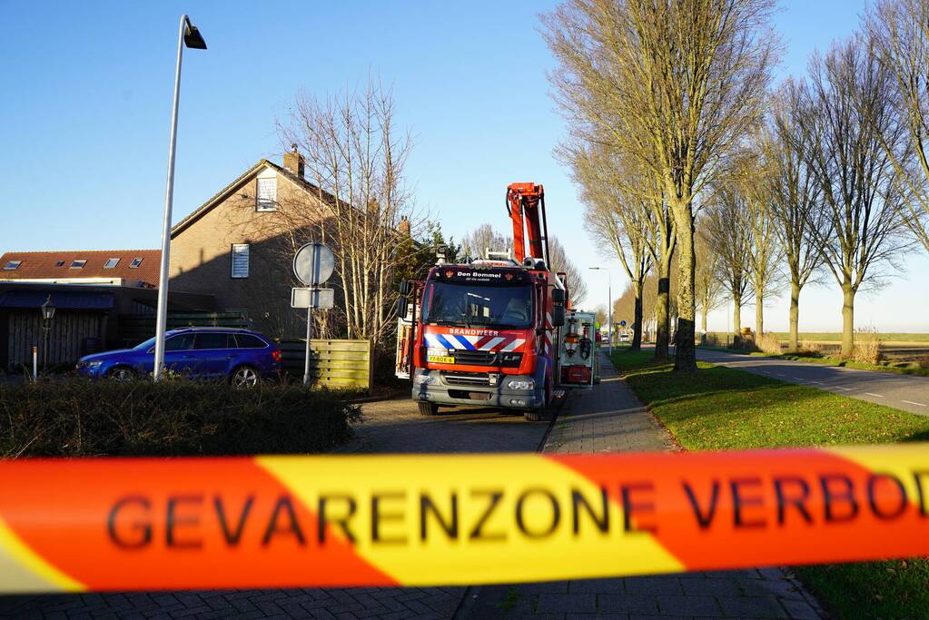 Brand in schoorsteen van woning