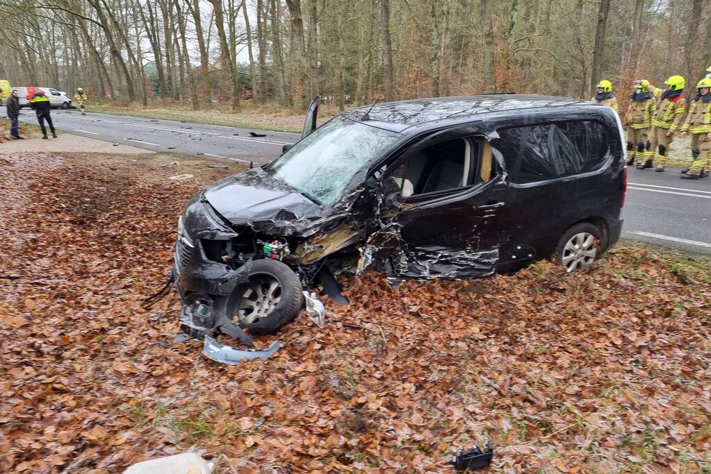 Enorme schade bij aanrijding