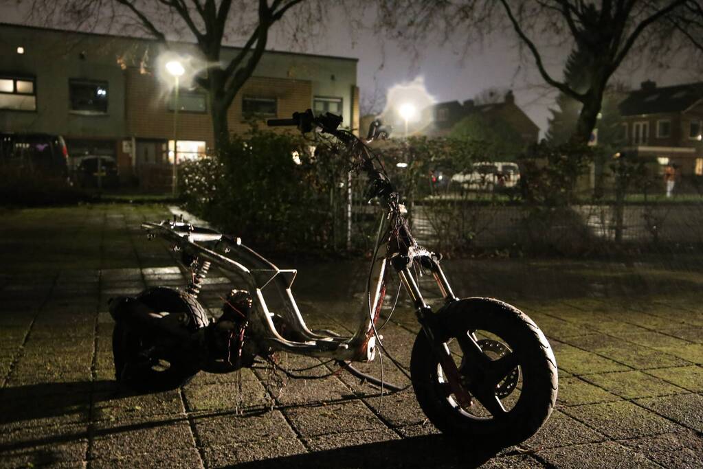 Scooter verwoest door brand