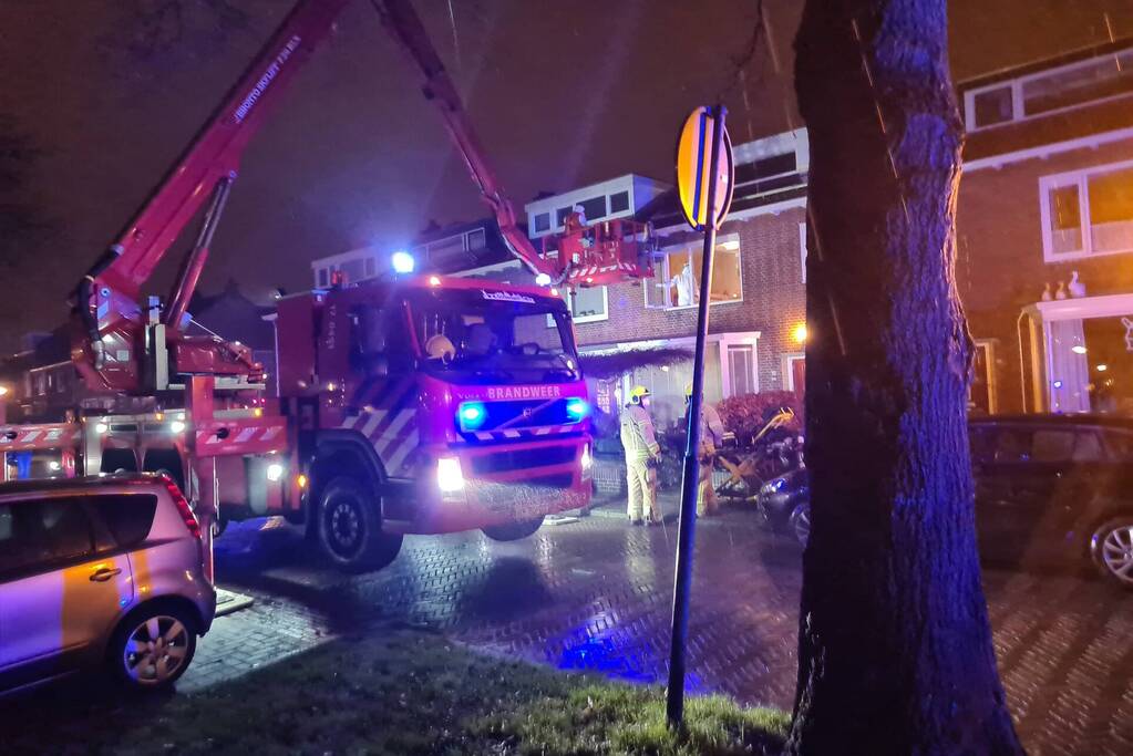 Gewonde bij steekincident in woning